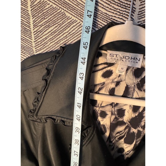 Vintage ST JOHN COLLECTION Black Satin  Ruffled Trench Coat Size 10 - Picture 9 of 14